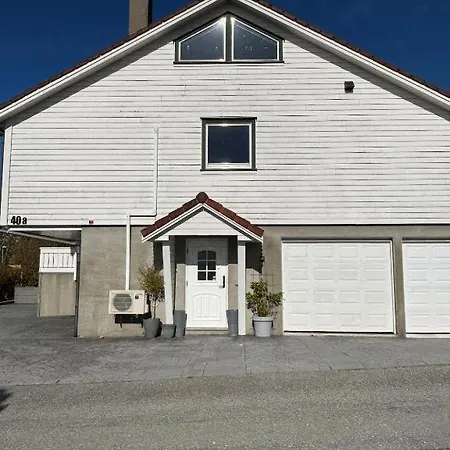 100 Meters From Ons - Small House With 3 Bedrooms * Stavanger