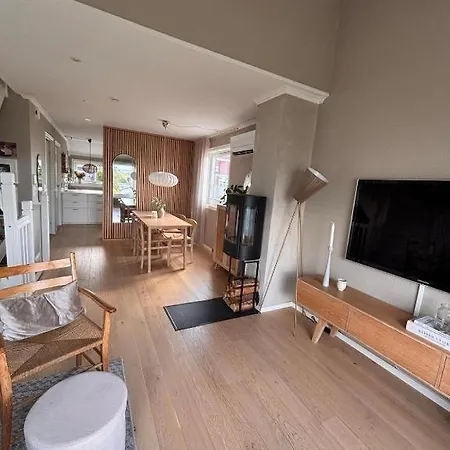 100 Meters From Ons - Small House With 3 Bedrooms Daire Stavanger