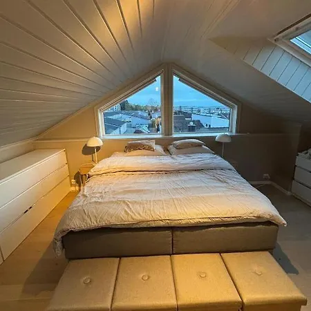 100 Meters From Ons - Small House With 3 Bedrooms *